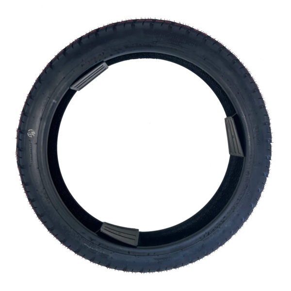 Eskuta Tubeless Tyre